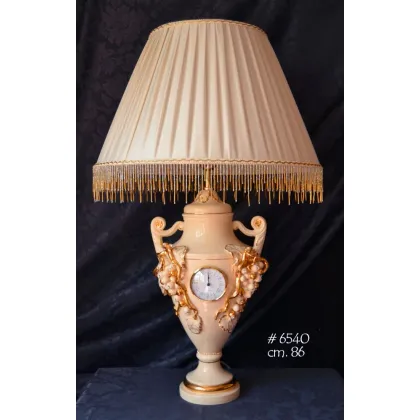 Zdjęcie Luksusowa lampa ceramiczna z zegarem do wyjątkowych wnętrz