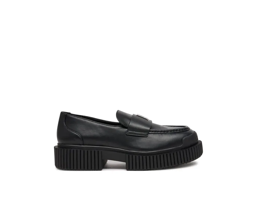 obrazek 1 Armani Exchange Loafersy XDA006 XV874 00002 Czarny