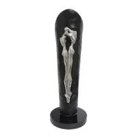 Picture A luxurious statuette made of ceramics