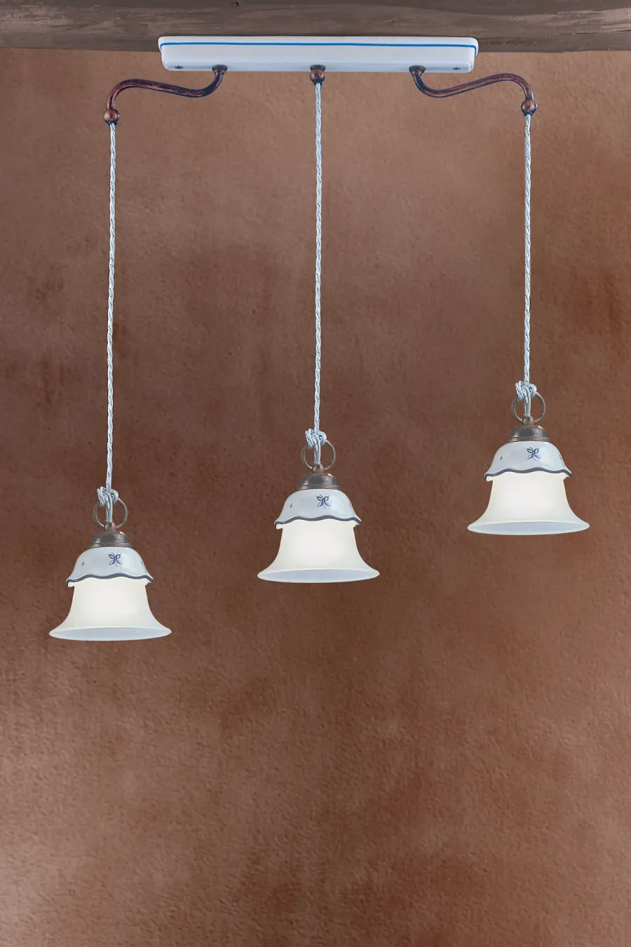 obrazek 2 Piękna włoska lampa wisząca w stylu klasycznym