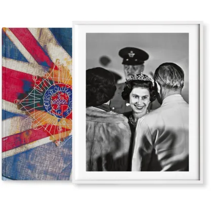 Zdjęcie Książka Her Majesty, Vivienne Westwood Edition No. 1–500, Harry Benson ‘Royal Greeting’ - Taschen