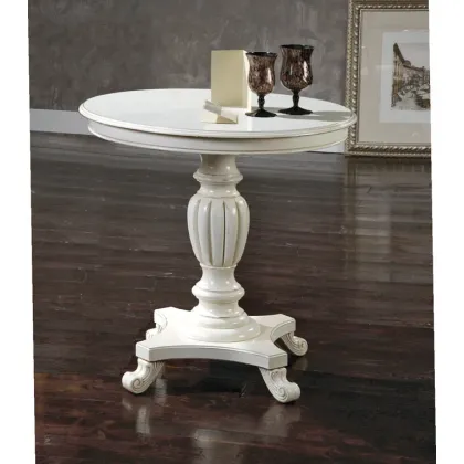 Zdjęcie Piękny stylowy włoski stolik kawowy