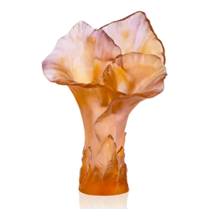 Zdjęcie Oryginalny kryształowy wazon w kształcie kwiatu