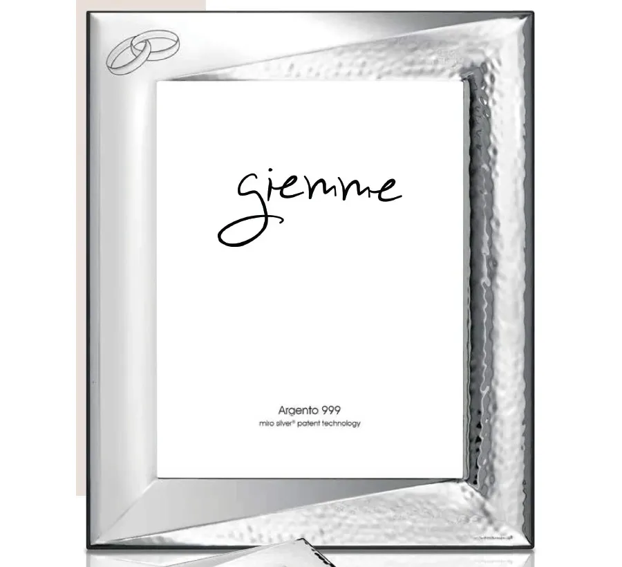 obrazek 1 Piękna srebrna ramka na zdjęcia 13х18 cm nawiązująca do ślubu lub zaręczyn