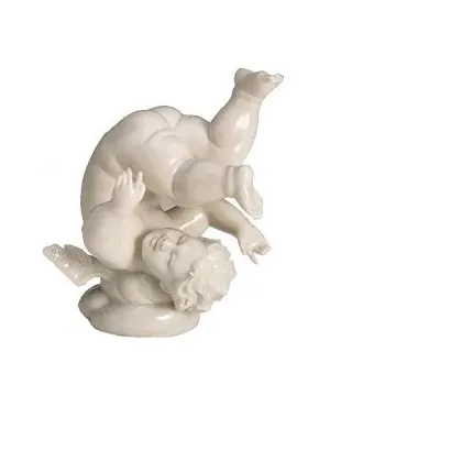 Zdjęcie Śliczny cherubinek z porcelany - ozdoba do salonu
