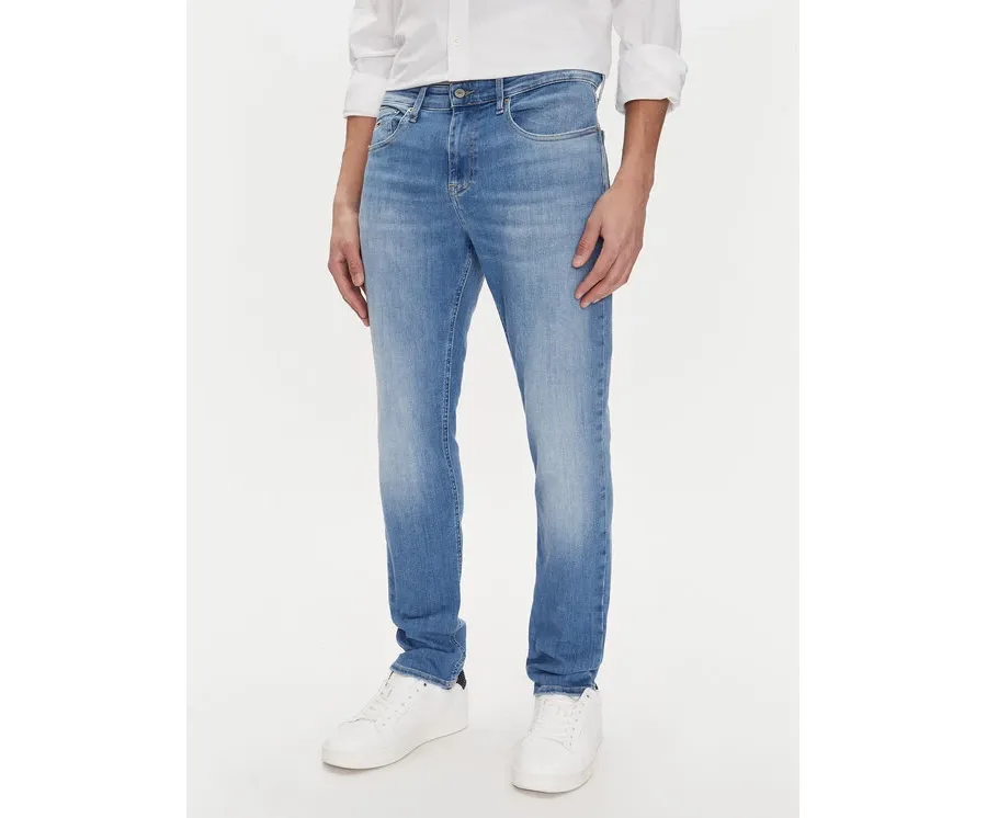 obrazek 1 Tommy Jeans Jeansy Scanton DM0DM21002 Niebieski Slim Fit