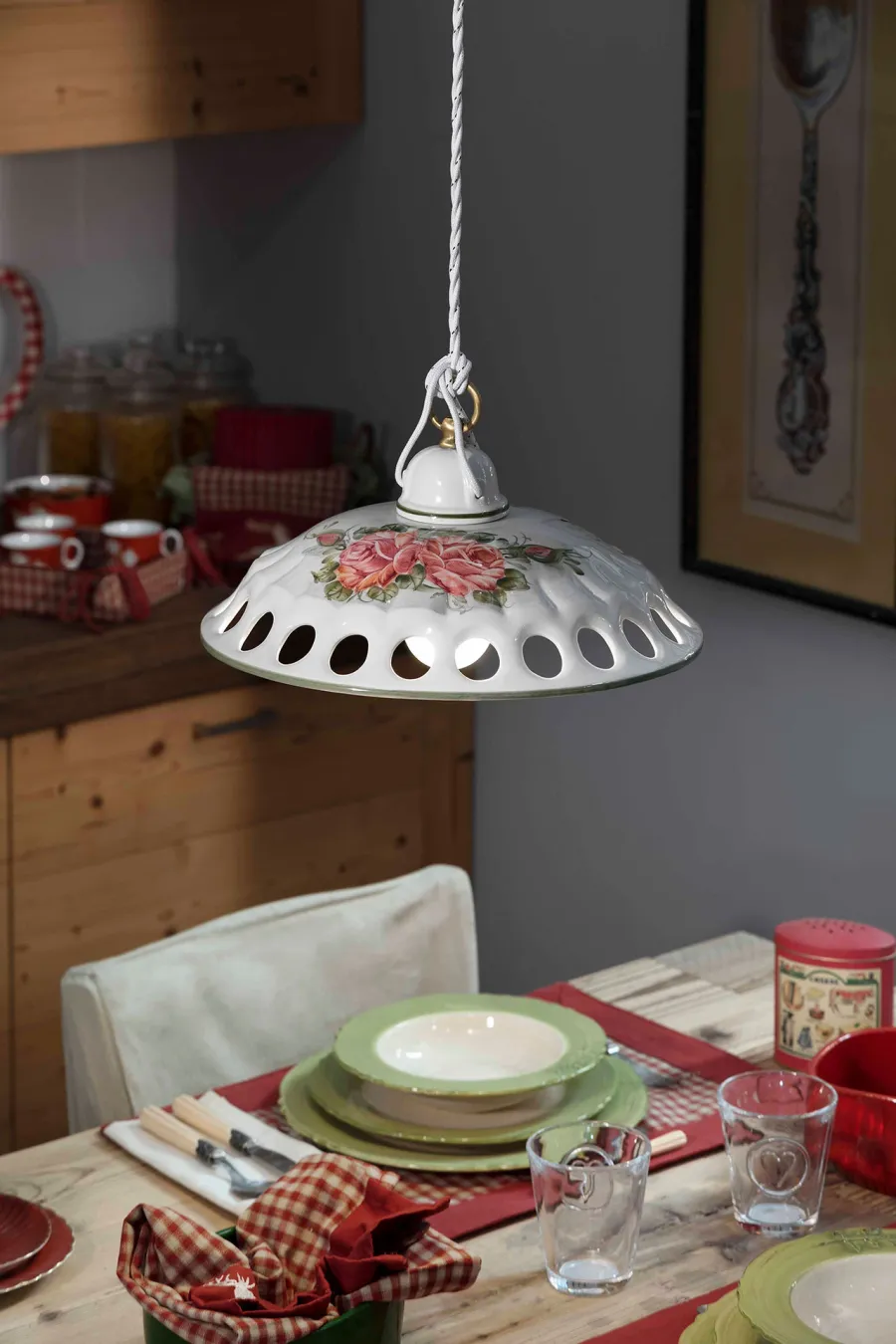 obrazek 2 Włoska klasyczna lampa wisząca Napoli do wyjątkowego wnętrza