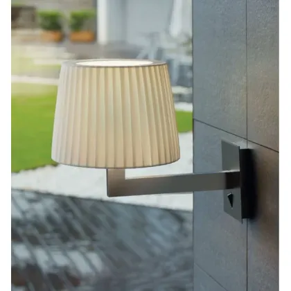 Zdjęcie Zachwycająca lampa ścienna Lexa