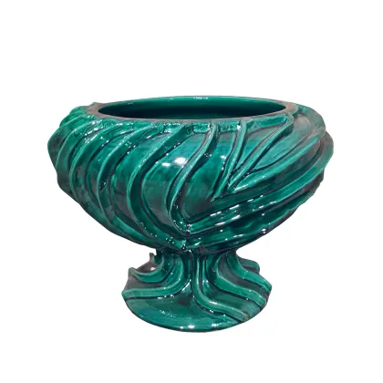 Picture Stylish Italian ceramic plate with embossed stripes