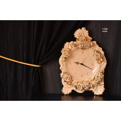Picture A stunning ceramic clock in the baroque style