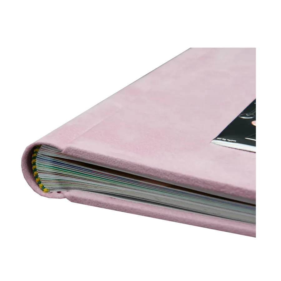 obrazek 2 Niepowtarzalny różowy album na zdjęcia dziecka ze srebrną ramką 9х13 cm