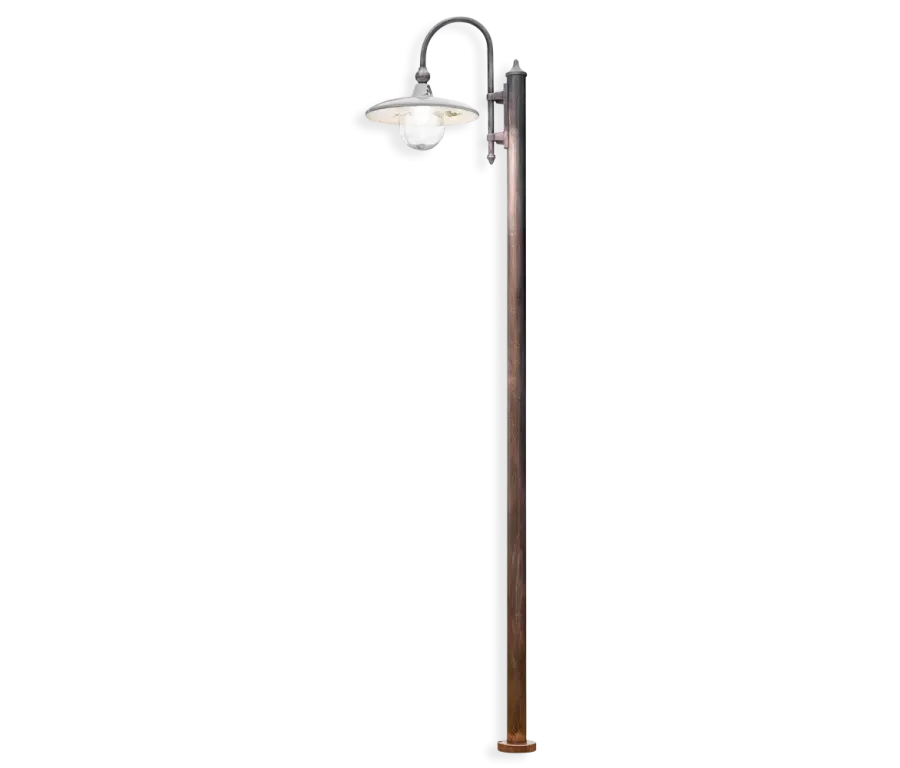 obrazek 1 Włoska lampa stojąca na zewnątrz – do ogrodu lub na taras