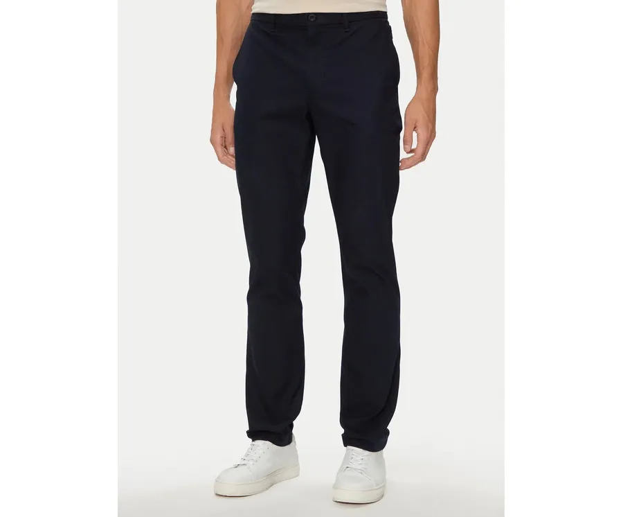 obrazek 1 Tommy Hilfiger Chinosy Denton MW0MW33915 Granatowy Straight Fit