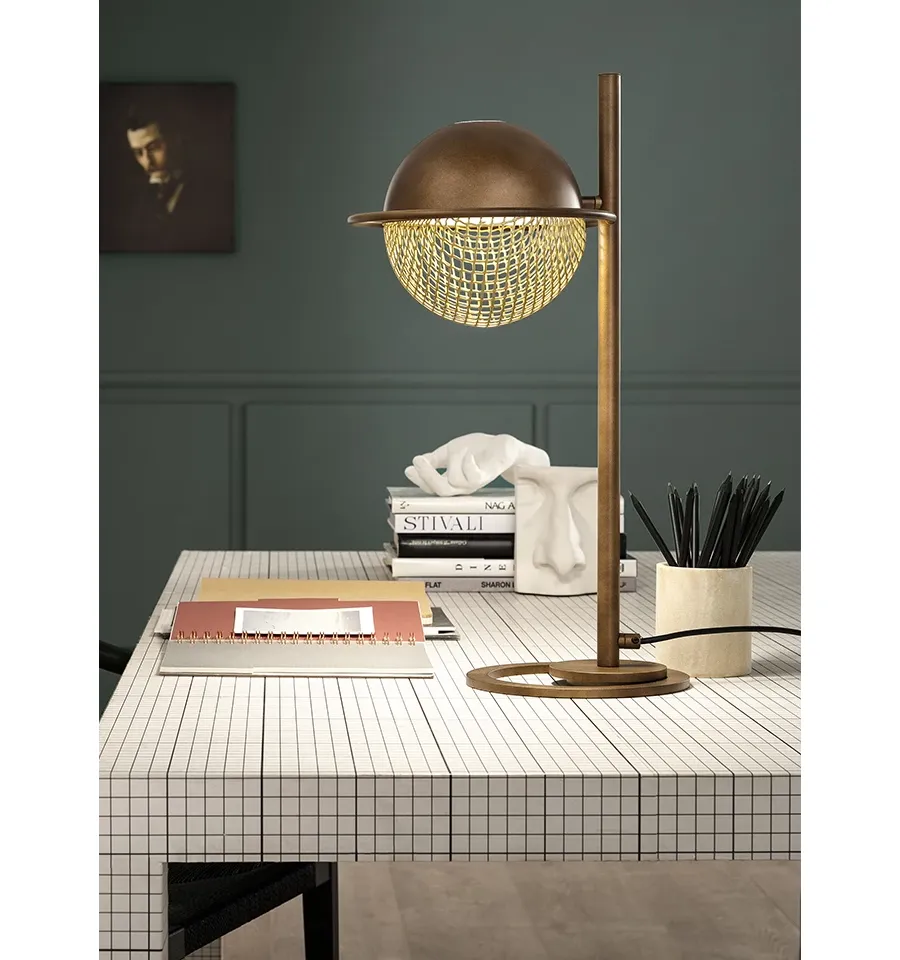obrazek 1 Designerska lampa Iglù Tl1 na biurko