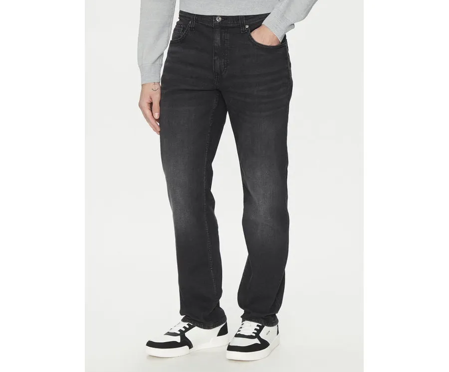 obrazek 1 Mustang Jeansy Washington 1016334 Czarny Straight Fit