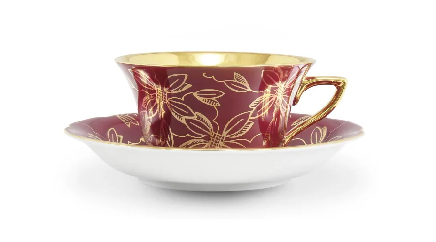 obrazek 1 Piękna porcelanowa filiżanka do herbaty Windsor ze spodkiem w kolorze bordowym zdobiona złotym motywem kwiatowym – Leander