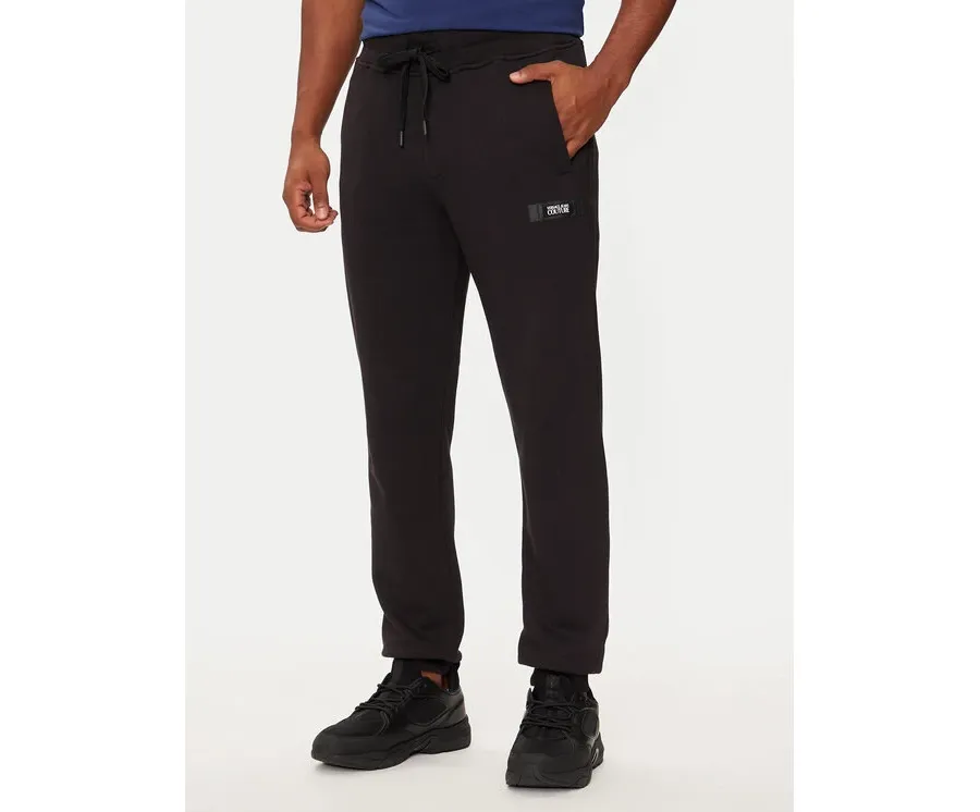 obrazek 1 Versace Jeans Couture Spodnie dresowe 7GAA3B0 Czarny Regular Fit