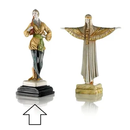 Zdjęcie Figurka kobiety z mandoliną wykonana z ceramiki - Ceramiche ML