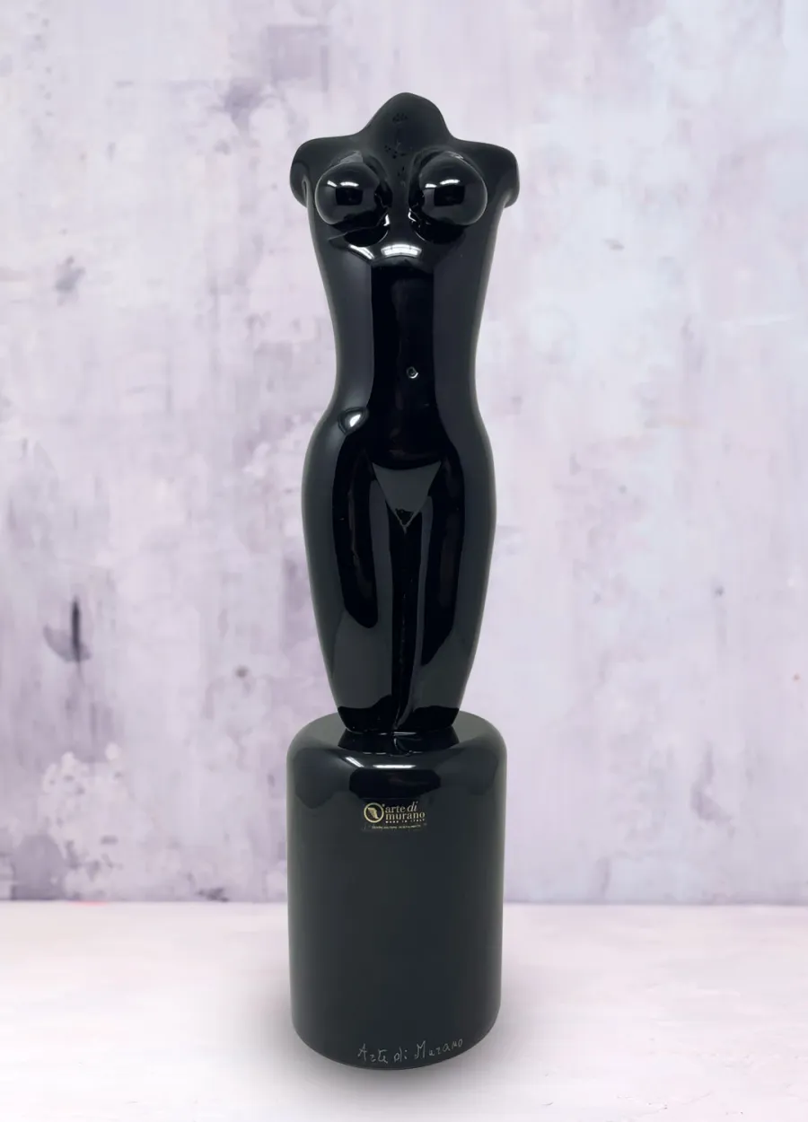 obrazek 1 Popiersie czarnej kobiety ze szkła Murano - elegancka rzeźba