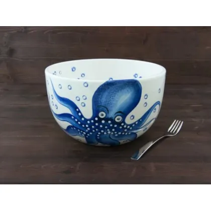 Zdjęcie Duża ręcznie malowana miska na sałatki z motywem ośmiornicy - Le Ceramiche