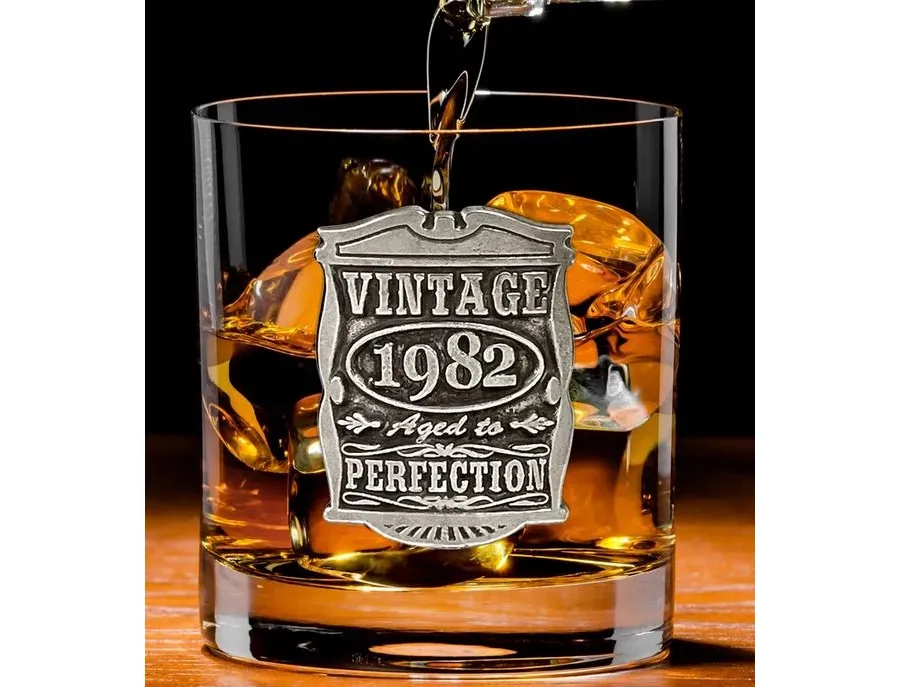obrazek 2 Spersonalizowany prezent w postaci szklanki do whisky
