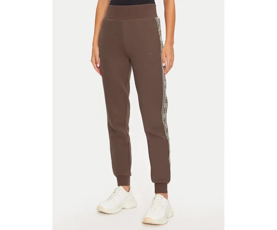 obrazek 1 Guess Spodnie dresowe Britney V2YB15 KB3P2 Brązowy Regular Fit
