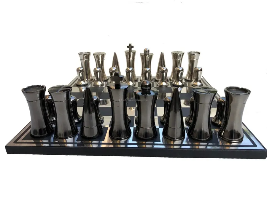 obrazek 7 Ponadczasowy zestaw aluminiowy do gry w szachy - The Chess Empire