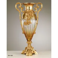 Zdjęcie Misterny wazon z pozłacanego brązu i kryształowego korpusu