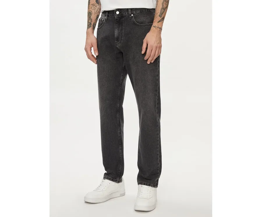 obrazek 1 Calvin Klein Jeans Jeansy Authentic J30J324830 Czarny Straight Fit