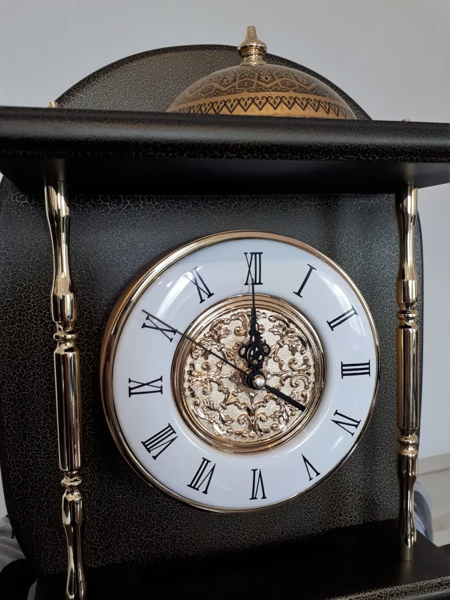picture 5 Decorative hanging clock Black Forest