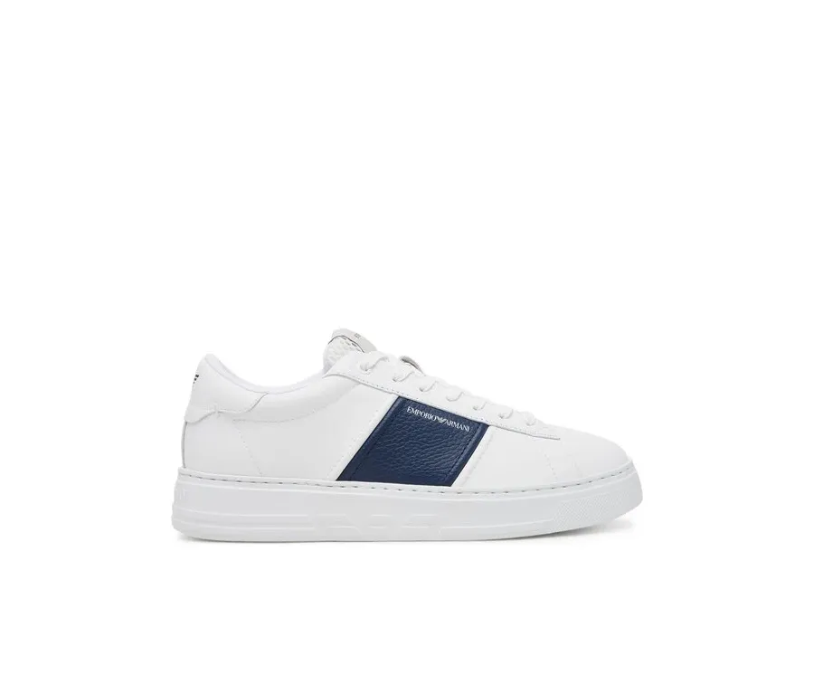 obrazek 1 Emporio Armani Sneakersy X4X570 XN840 T849 Biały