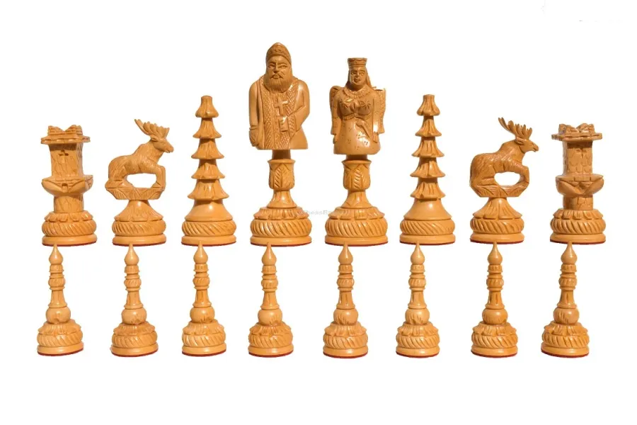 obrazek 4 Unikalny zestaw szachowy oparty na tematyce Świętego Mikołaja - The Chess Empire