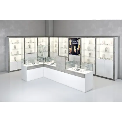 Zdjęcie Piękny stylowy komplet mebli sklepowych – zestaw witryn i lad