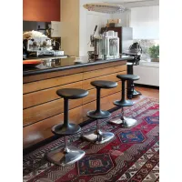 Zdjęcie Designerski hoker barowy dla minimalistycznych wnętrz - Casmania Horm