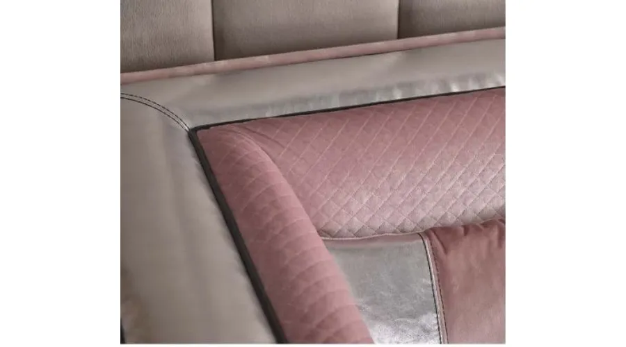 obrazek 2 Ekskluzywna dwuosobowa sofa z kolekcji Club