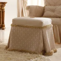 Picture Stylish baroque pouffe from Italy