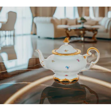 Zdjęcie Śliczny dzbanek do kawy