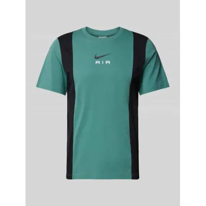 Zdjęcie T-shirt z nadrukiem z logo