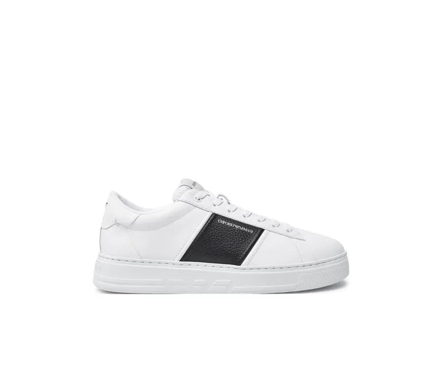 obrazek 1 Emporio Armani Sneakersy X4X570 XN840 Biały