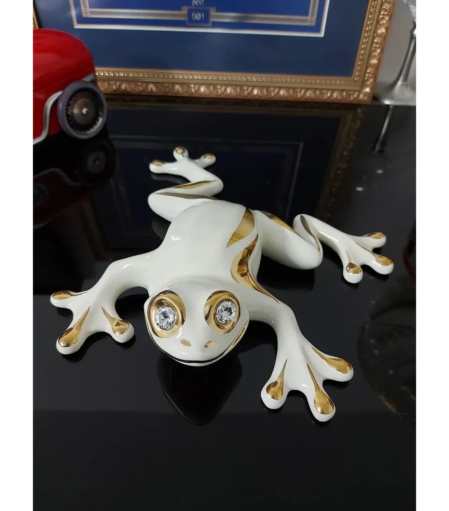 obrazek 2 Figurka żaby