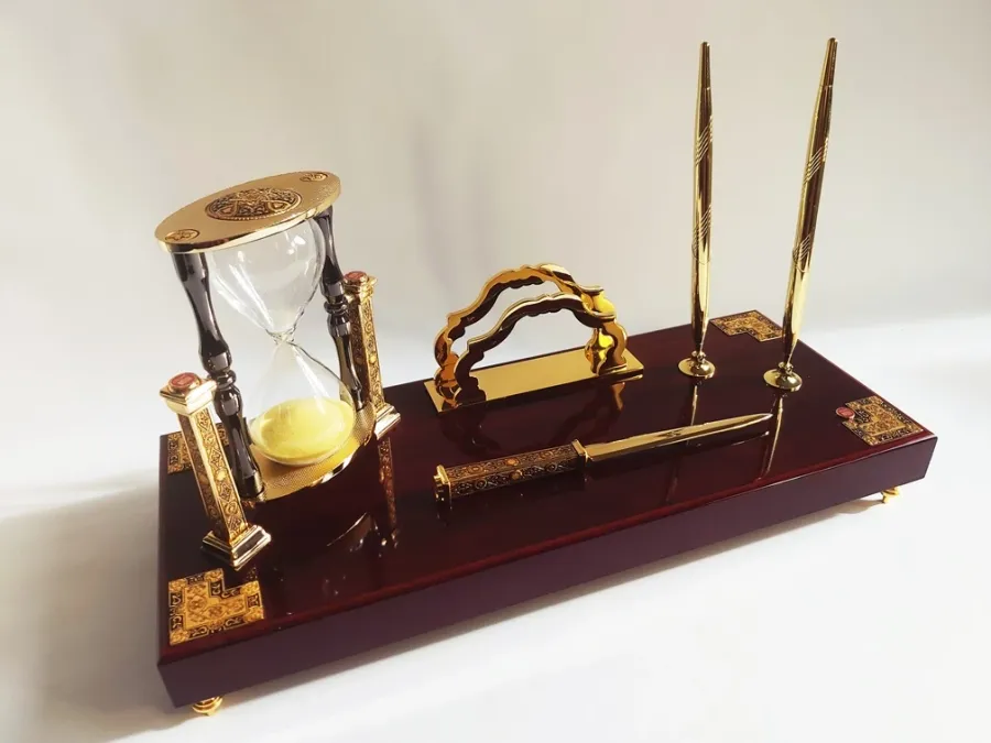 picture 1 Desk Set with hourglass Jules Verne