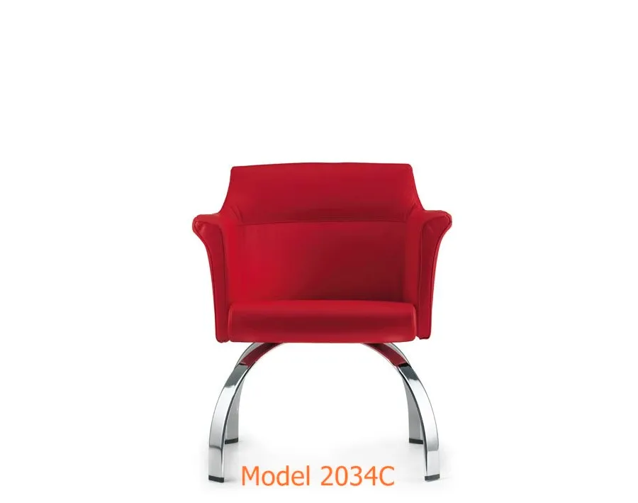 picture 2 Comfortable office chair made of leather