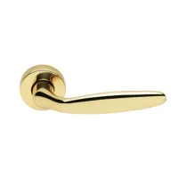 Picture Fantastic brass Derby door handle
