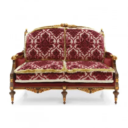 Zdjęcie Elegancka sofa w klasycznym stylu z wyszukaną strukturą drewna bukowego - Sevensedie