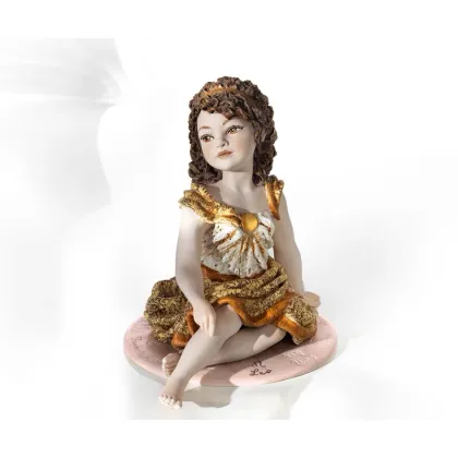 Zdjęcie Figurka dziewczyny jako znak zodiaku lew - Sibania
