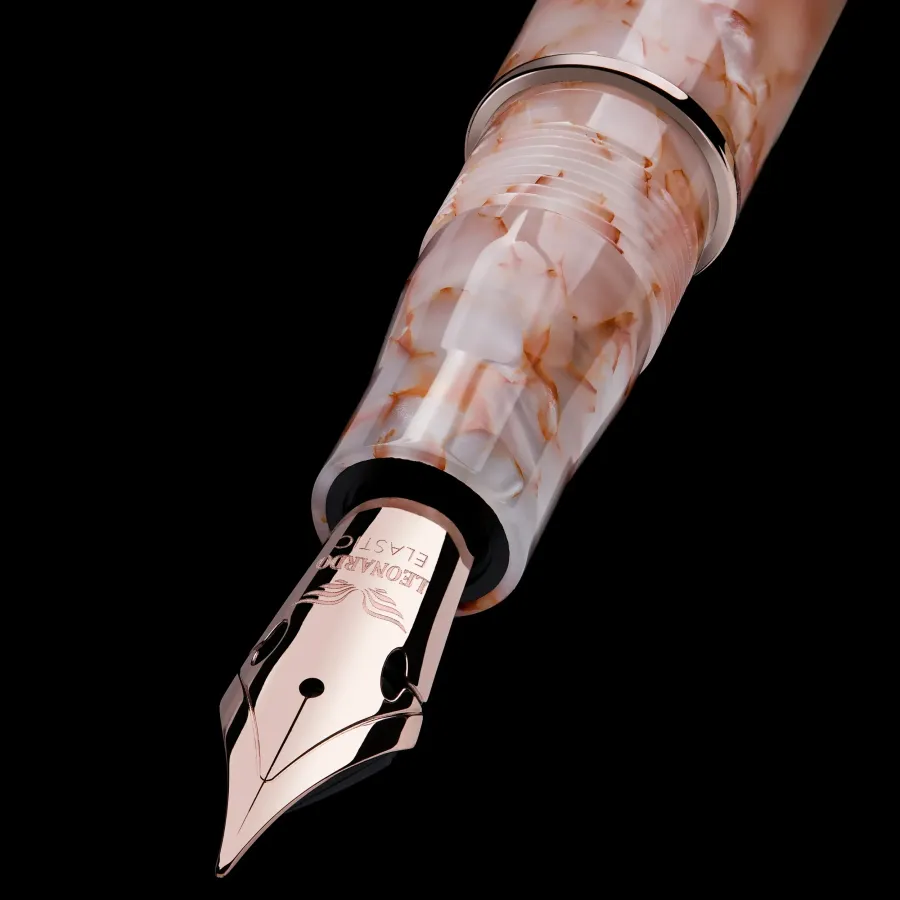 obrazek 3 Zjawiskowe pióro wieczne Leonardo ze stalówką z różowego złota ,,Momento zero Angel Skin (gold nib)