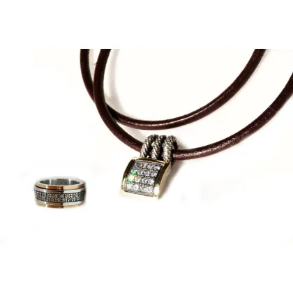 Zdjęcie Artystyczna damska biżuteria w zestawie z obrączką i zawieszką - Astorga