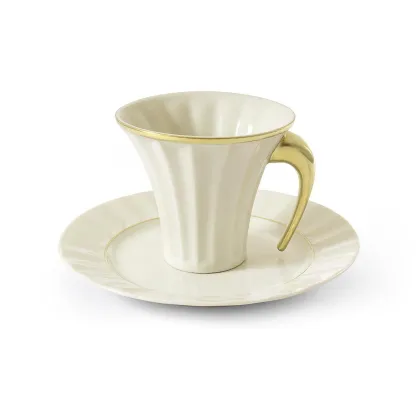 Zdjęcie Porcelanowa filiżanka do herbaty ze spodkiem ze złoceniami w stylu egipskim – Rudolf Kampf