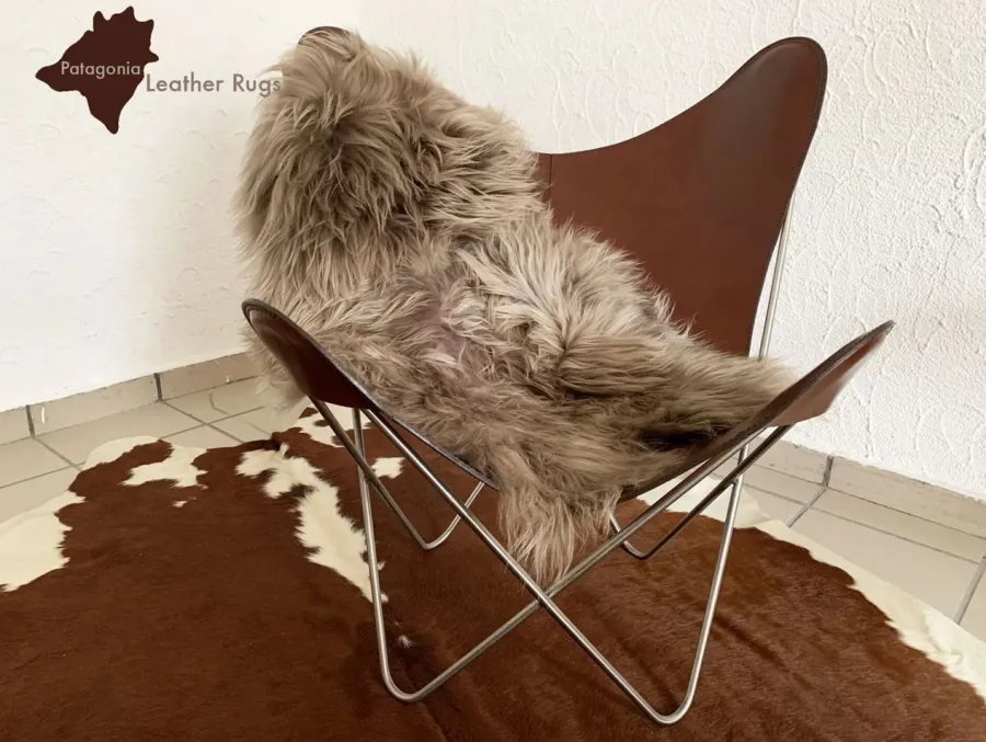 obrazek 1 Piękny dywan ozdobny ze skóry owczej