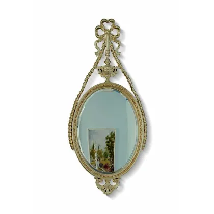 Zdjęcie Piękne antyczne owalne lustro